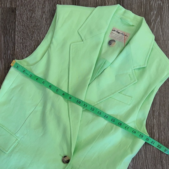 We The Free FP Lime Green Sleeveless Linen Vest Blazer. - Picture 12 of 14